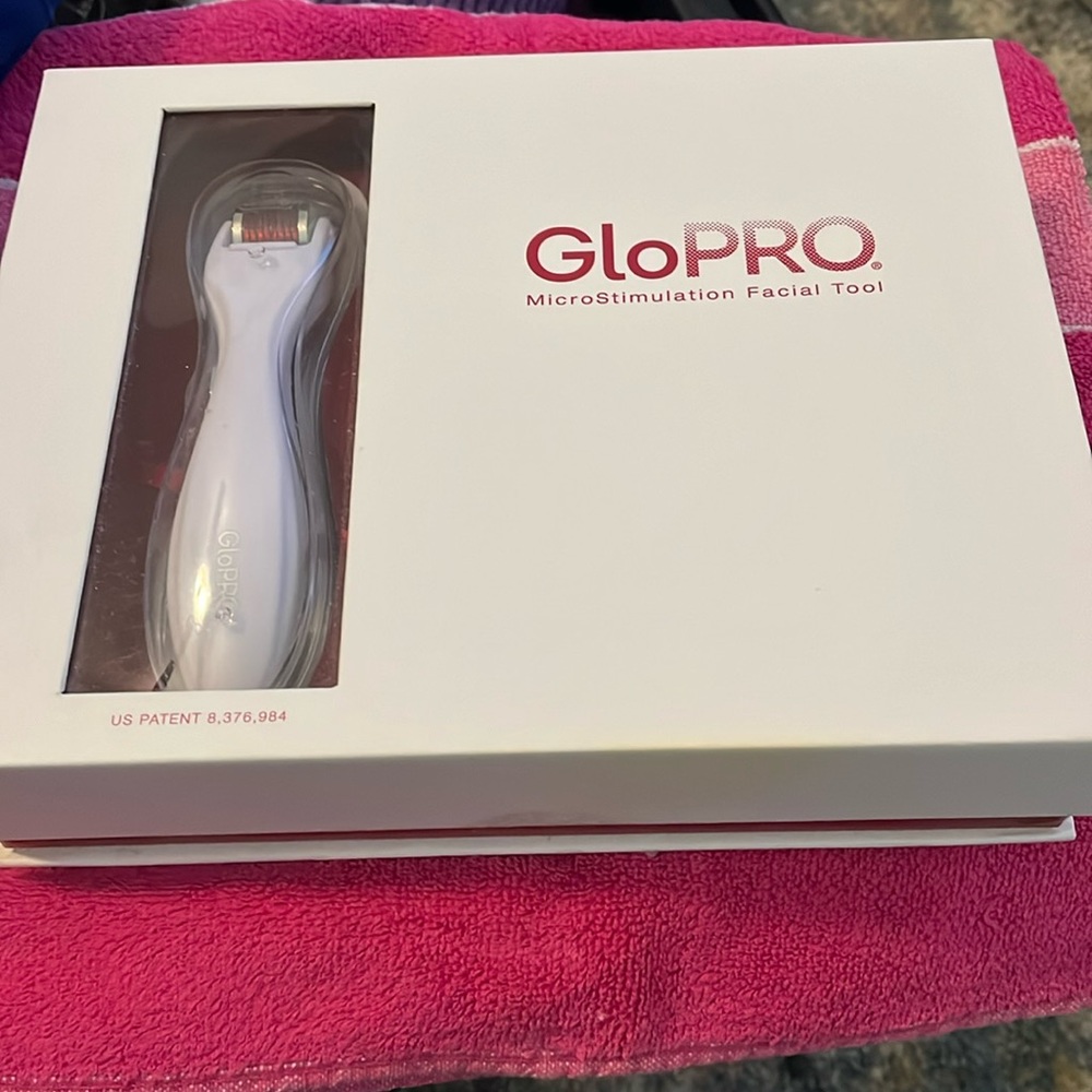 GloPRO Microstimulation Facial Tool. NIB.